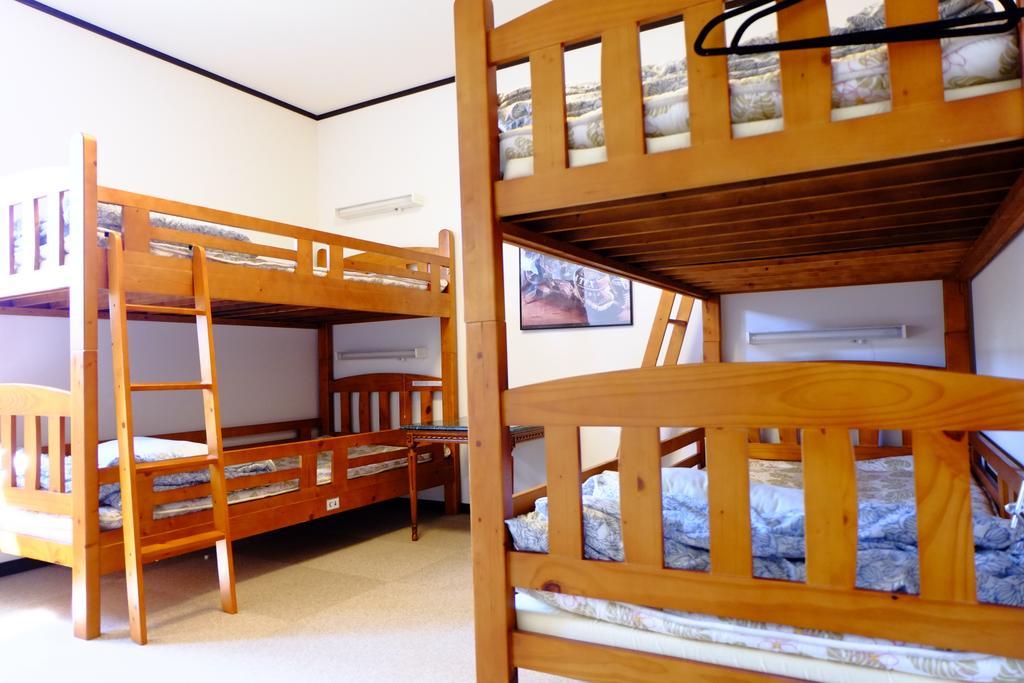Den'S Inn Fujikawaguchiko Zimmer foto